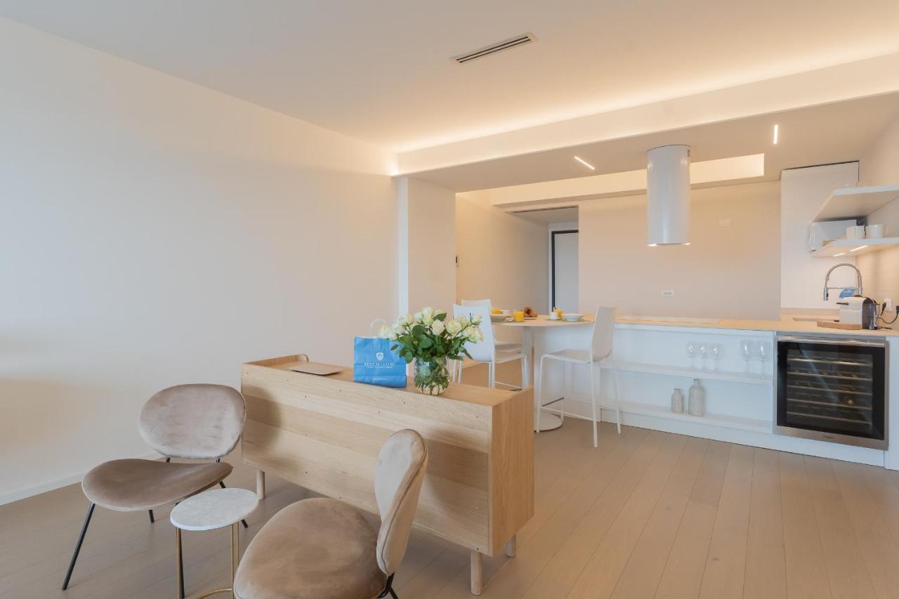 La Vista Bonita By Rent All Como Exterior photo